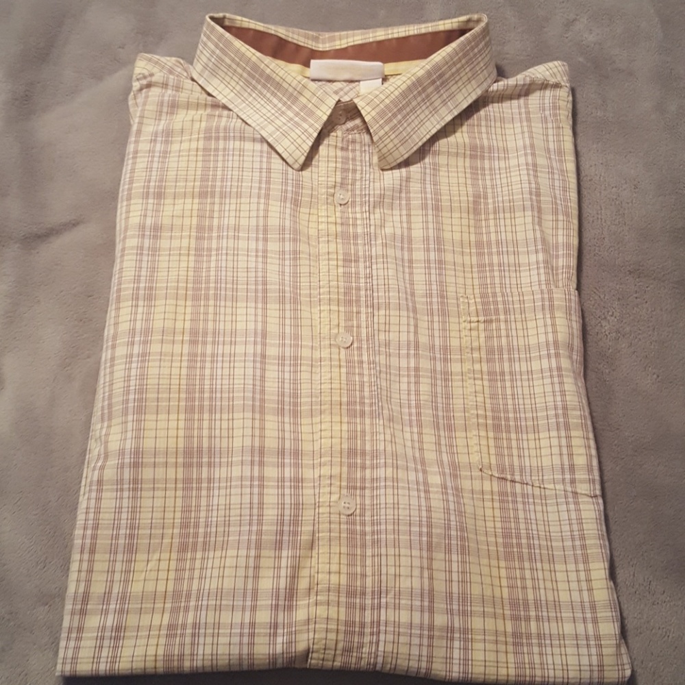 Men's plaid shirt